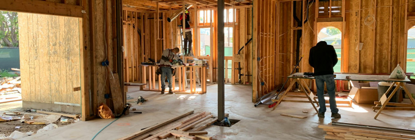 Homebuilders Increasingly Offer Incentives as Buyers Wait for Lower Rates